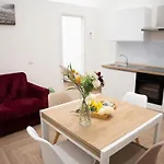 Casavica Su Instagr * نابولي